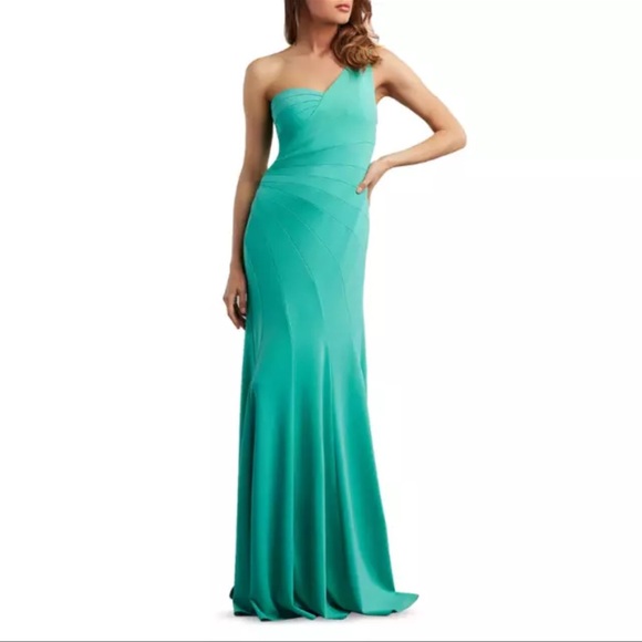 NWT Tadashi Shoji One Shoulder Crepe Gown Asymmetric XS Green